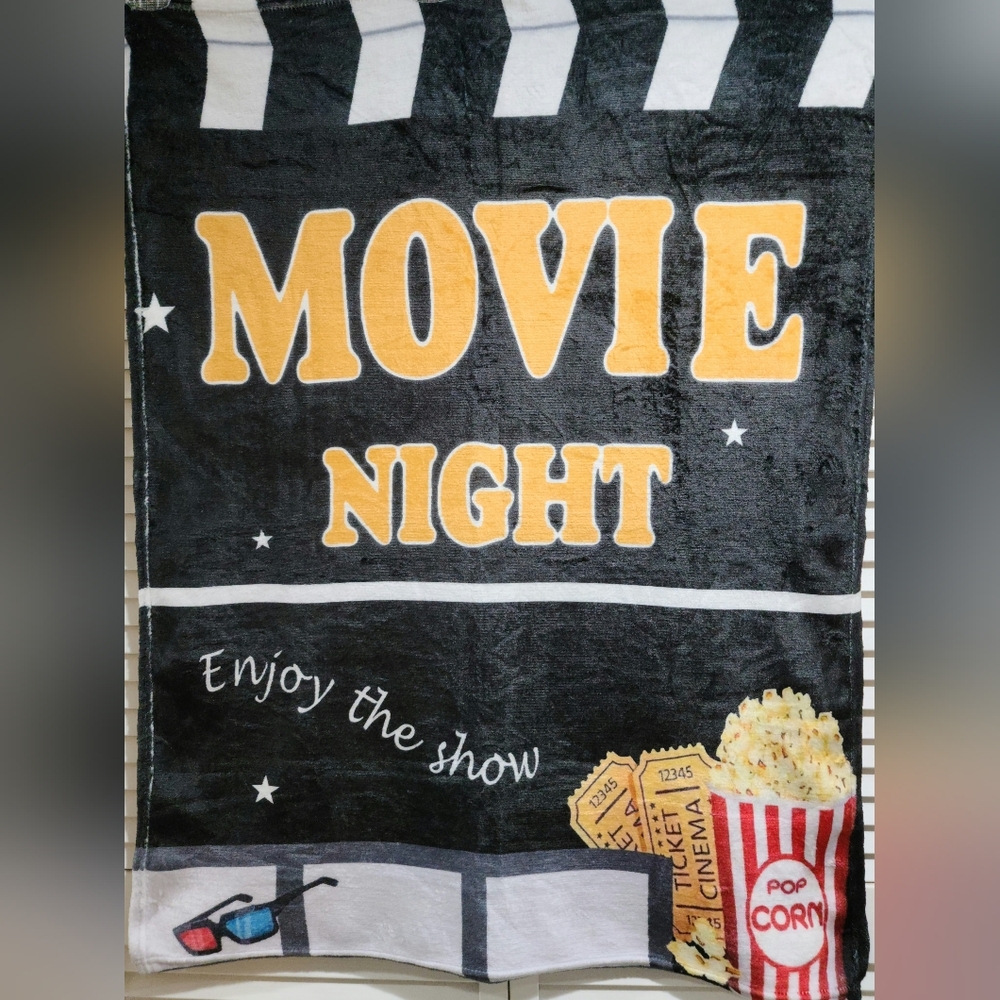 Movie Theater Print Throw Blanket, Super soft flannel polyester, Lap Size NWT - Picture 1 of 4